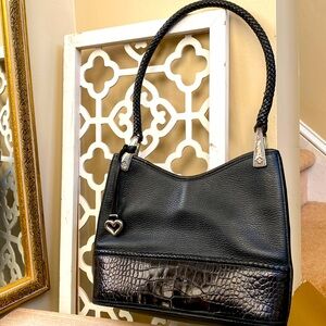 Brighton woman’s black brown leather purse